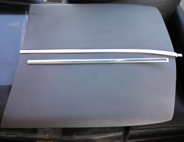 83-84 Hurst Olds Hood Scoop Trim